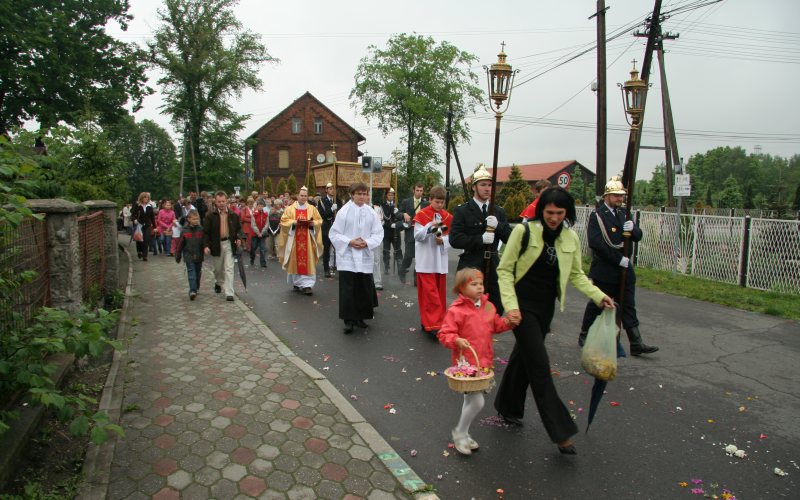[Rozmiar: 124834 bajt�w]