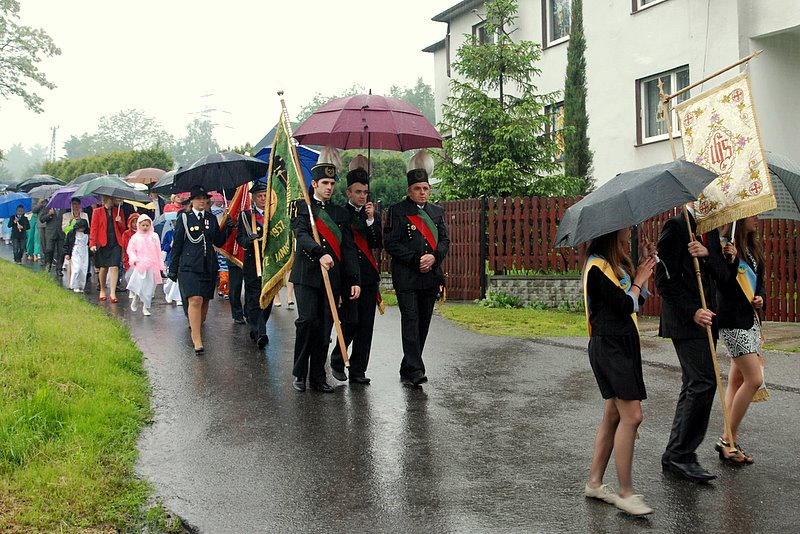 [Rozmiar: 147340 bajt�w]