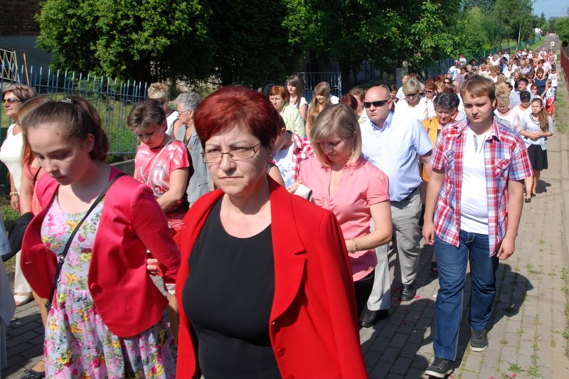 [Rozmiar: 133532 bajt�w]