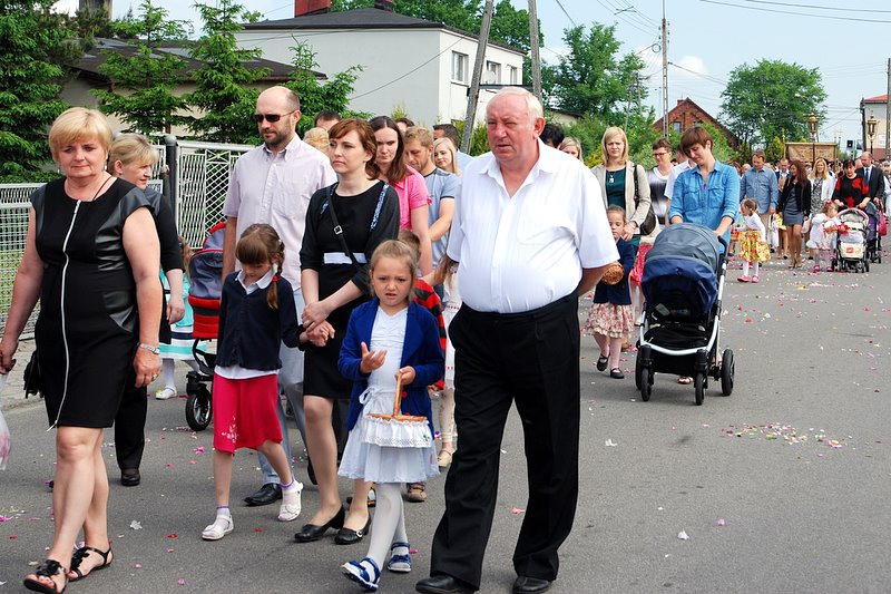 [Rozmiar: 148557 bajt�w]