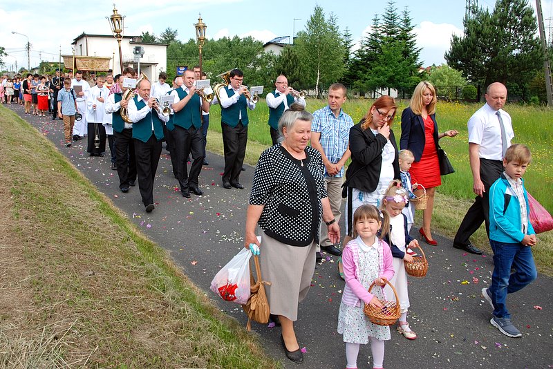 [Rozmiar: 183574 bajt�w]