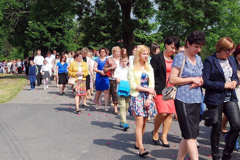 [Rozmiar: 177342 bajt�w]