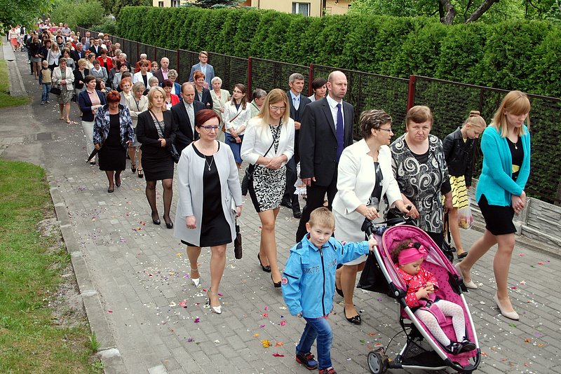[Rozmiar: 181588 bajt�w]