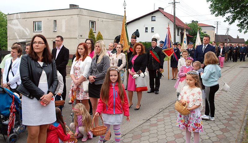 [Rozmiar: 136674 bajt�w]