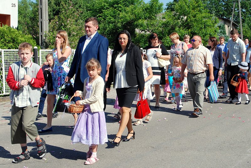 [Rozmiar: 181394 bajt�w]