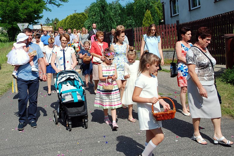 [Rozmiar: 185492 bajt�w]