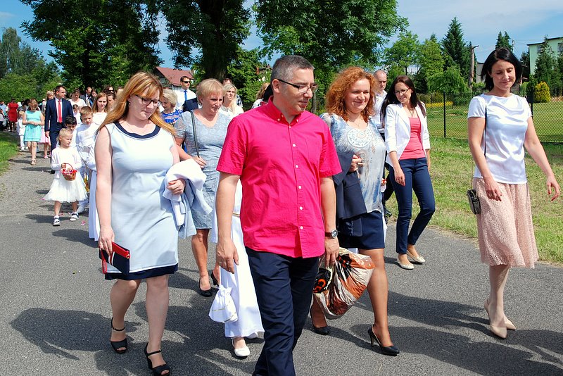 [Rozmiar: 173756 bajt�w]