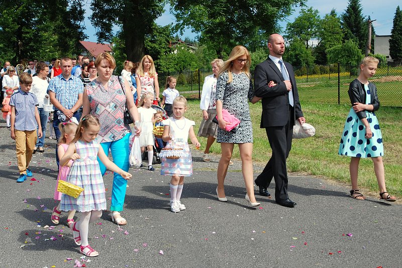 [Rozmiar: 190900 bajt�w]