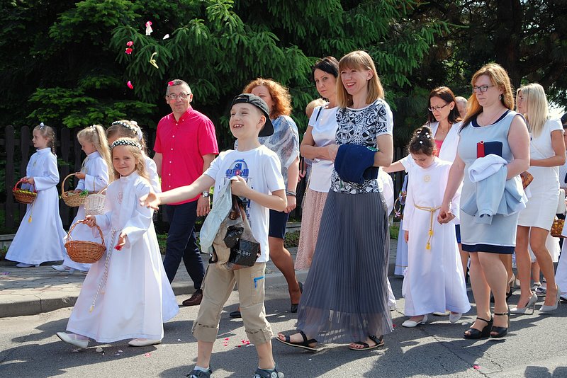 [Rozmiar: 143379 bajt�w]