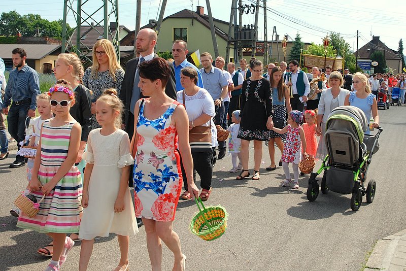 [Rozmiar: 167541 bajt�w]