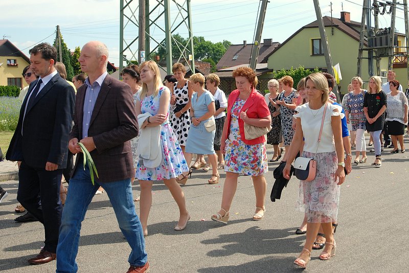 [Rozmiar: 147813 bajt�w]