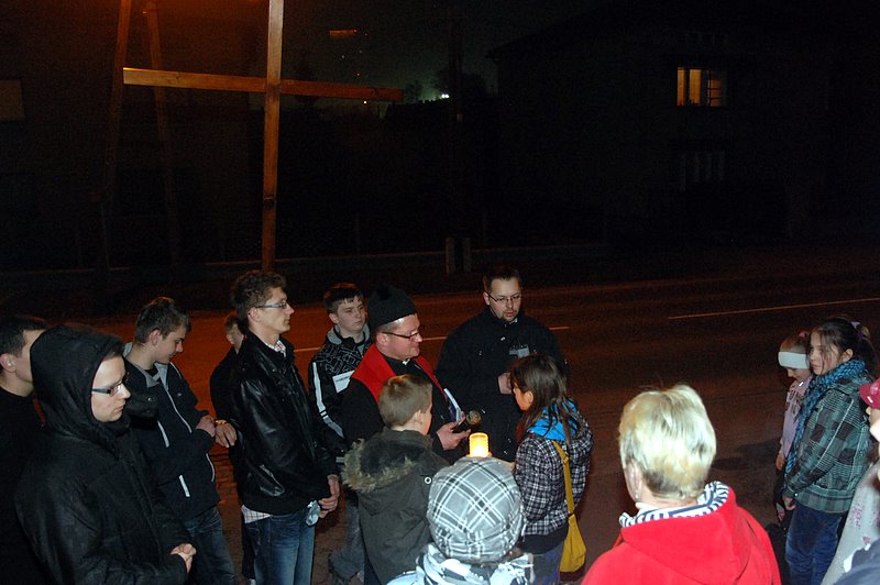 [Rozmiar: 84308 bajt�w]