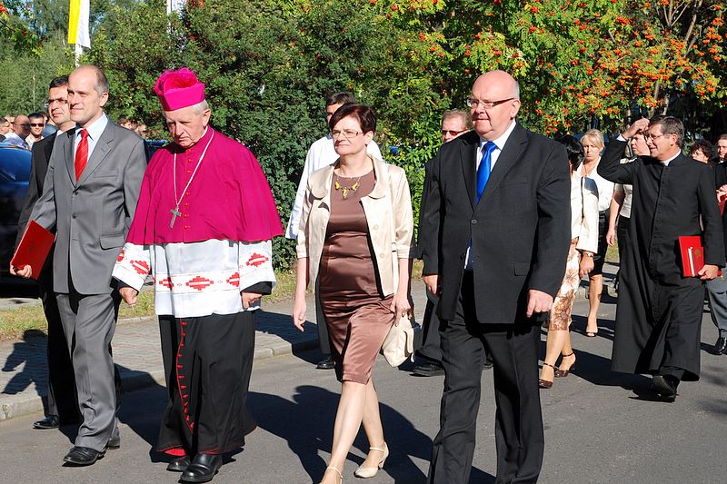 [Rozmiar: 144869 bajt�w]