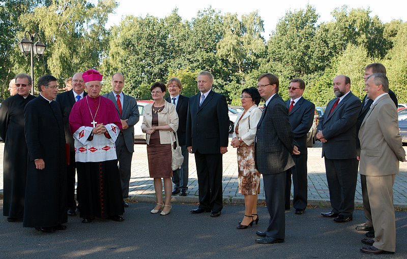 [Rozmiar: 147273 bajt�w]