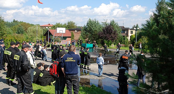 [Rozmiar: 113720 bajt�w]
