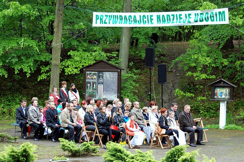 [Rozmiar: 214595 bajt�w]