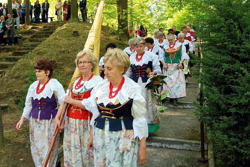 [Rozmiar: 187473 bajt�w]