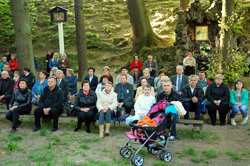 [Rozmiar: 189052 bajt�w]