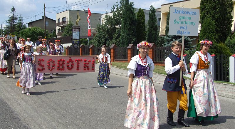 [Rozmiar: 126838 bajt�w]
