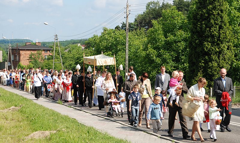 [Rozmiar: 173634 bajt�w]