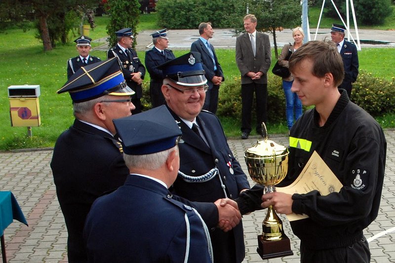 [Rozmiar: 119863 bajt�w]