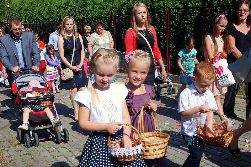 [Rozmiar: 175353 bajt�w]