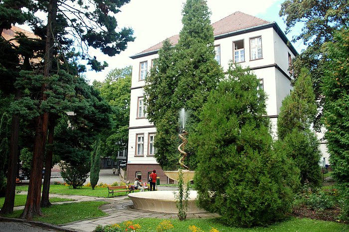 [Rozmiar: 146328 bajt�w]